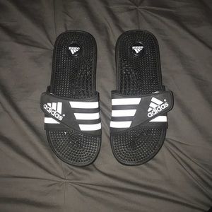 Adidas adissage slides
